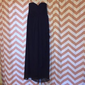 Navy blue David’s Bridal bridesmaid dress